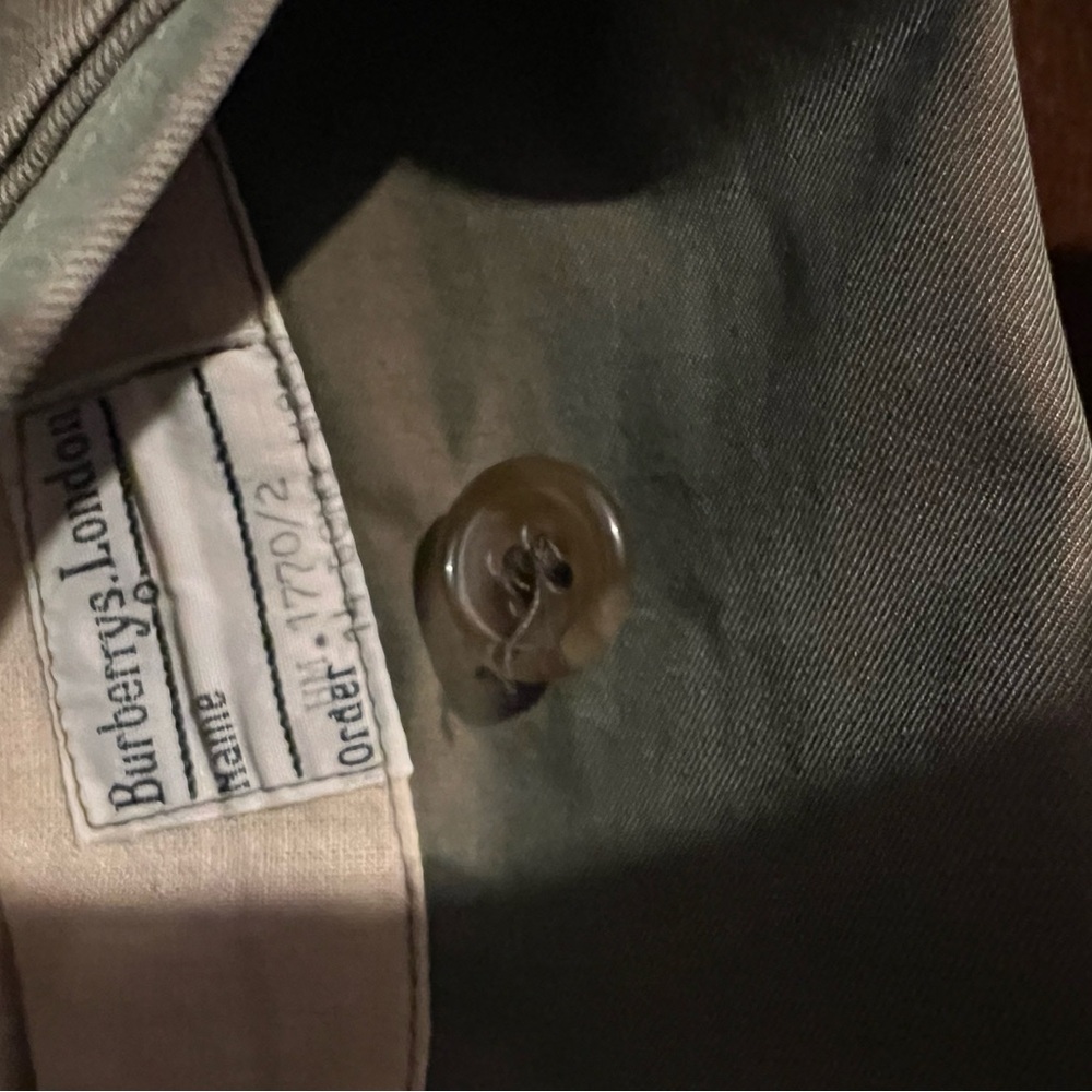 Iconic Vintage Burberry Trench Coat - Picture 8 of 11